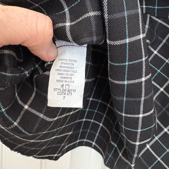 Y2K 2000’s Anchor Blue mini skirt black & blue plaid size 7 - Picture 6 of 6